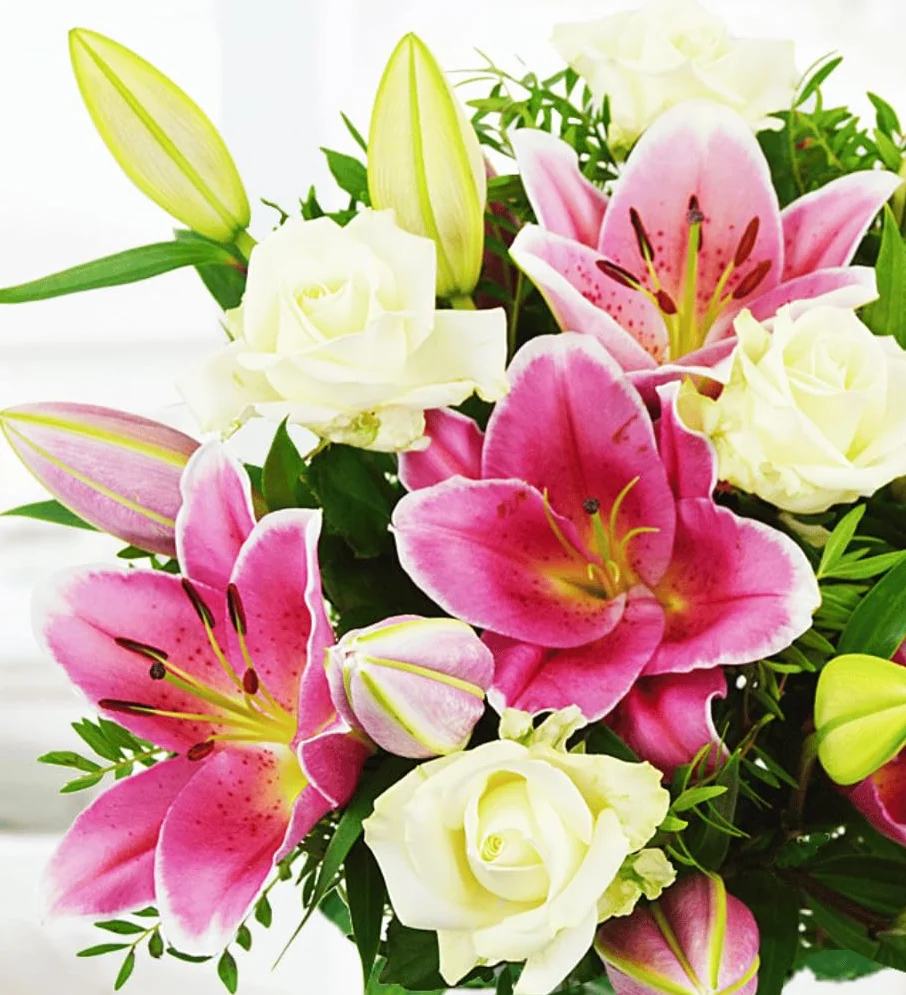 Ramo de Lirios Sensacionales - Ramo de Flores Fresco para Cumpleaños o Día de la Madre - Arreglo de Lujo con Entrega al Día Siguiente
