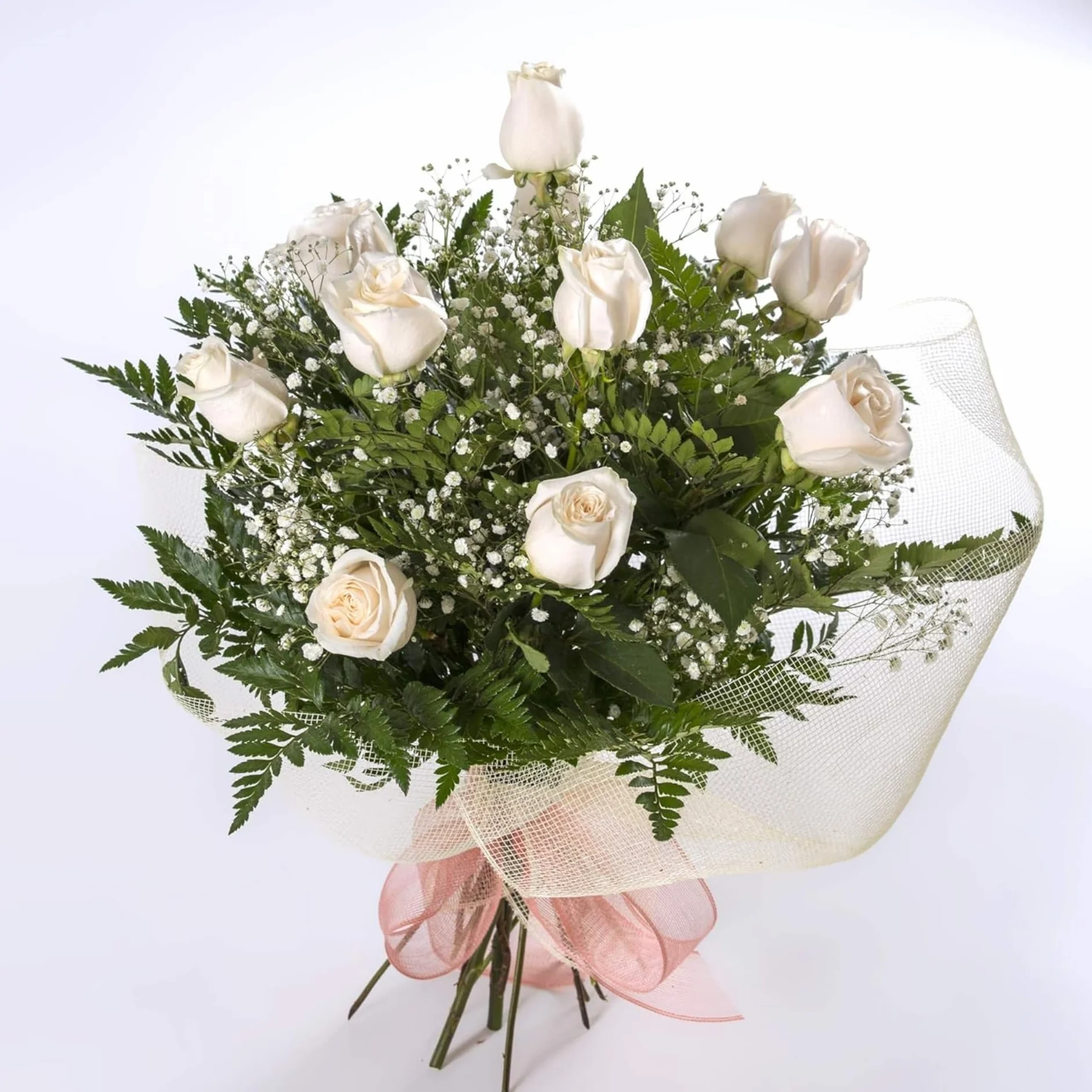 Ramo de flores naturales a domicilio 12 rosas blancas con tarjeta dedicatoria