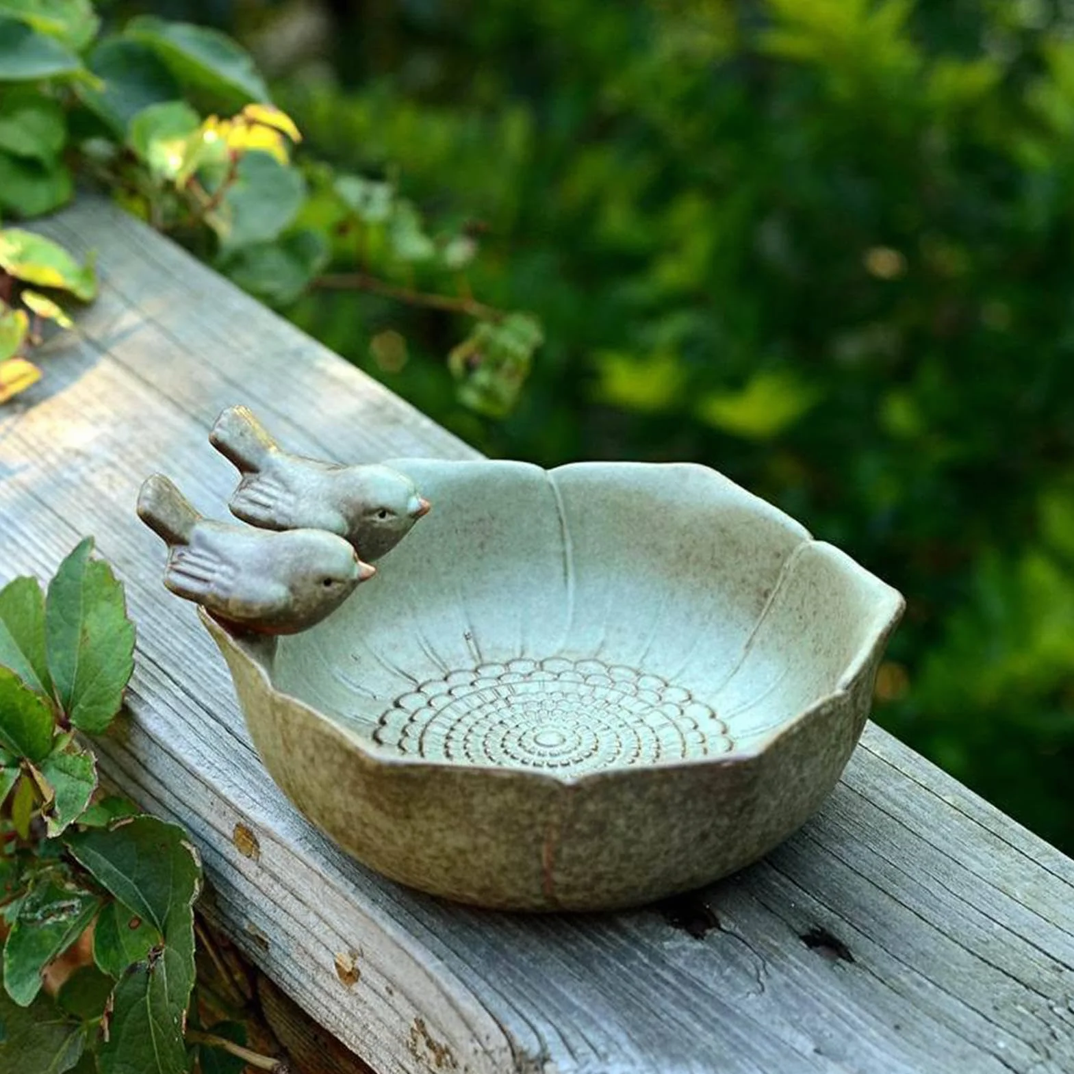 Ceramic Bird Bath Bowl, Garden Bird Feeder, 6.3x6.3x3.15 Inches Decorative Birdbath Tray