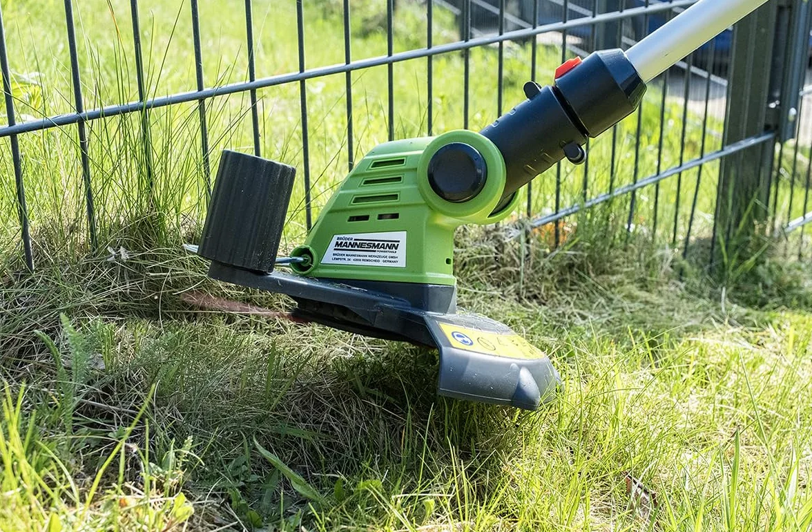 Brüder Mannesmann Werkzeuge M17782 Cordless Grass Trimmer 20 V
