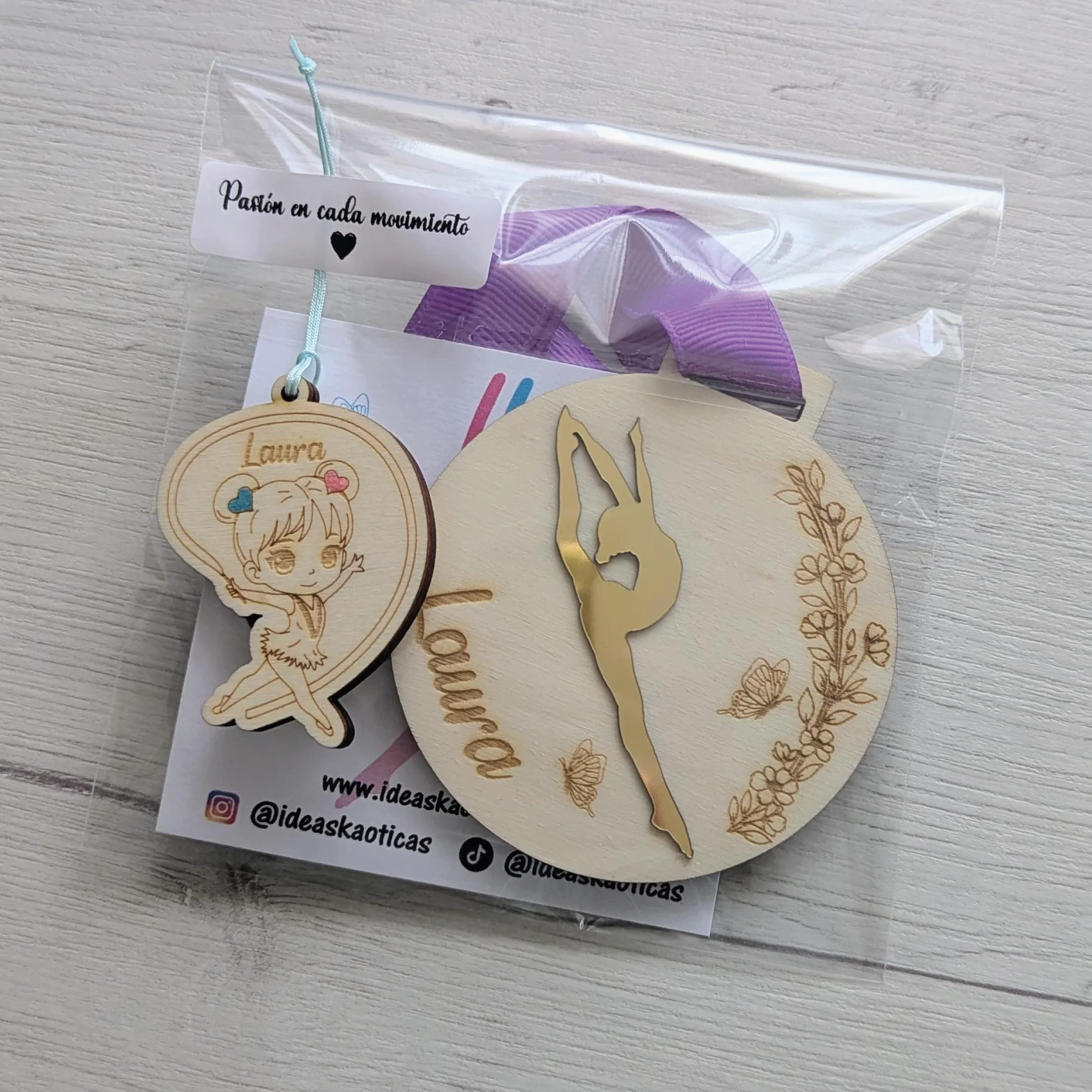 Medalla de Gimnasia rítmica de Madera Personalizada con Nombre y Fecha Grabada