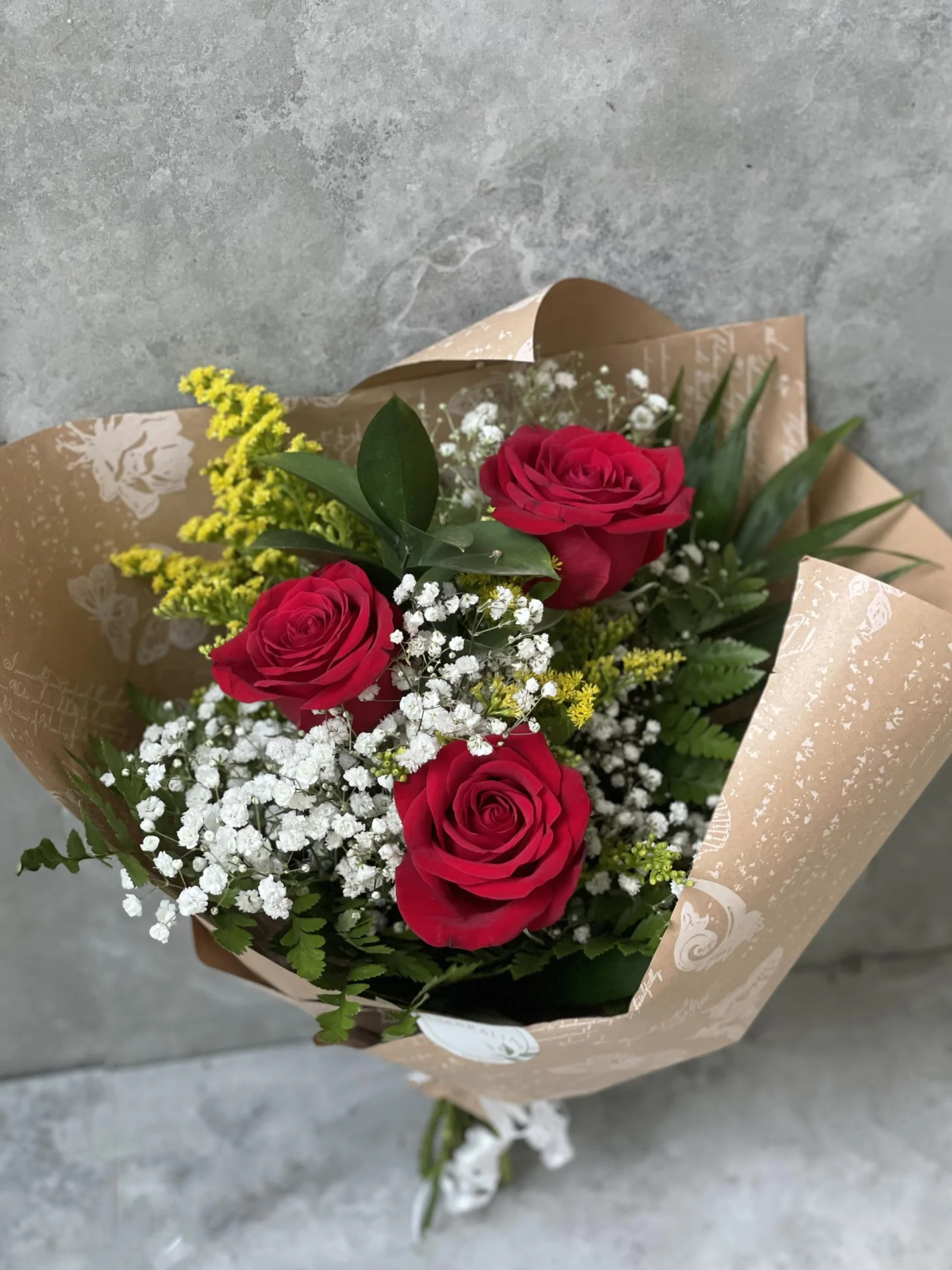 Amaralia Ramo de flores naturales a domicilio Flores frescas entrega gratis 24 horas tarjeta dedicatoria