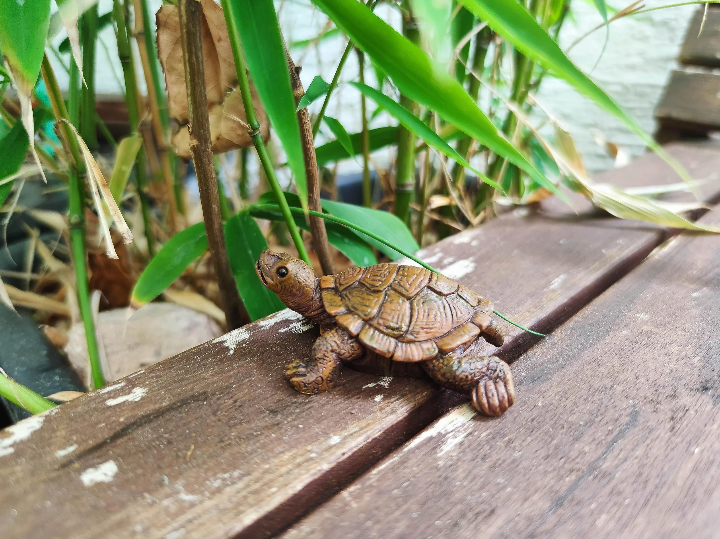 Figura de tortuga de 6,5 cm de largo – Pequeña figura de animales de resina, figura decorativa para jardín/interior botella jardín mini estanque