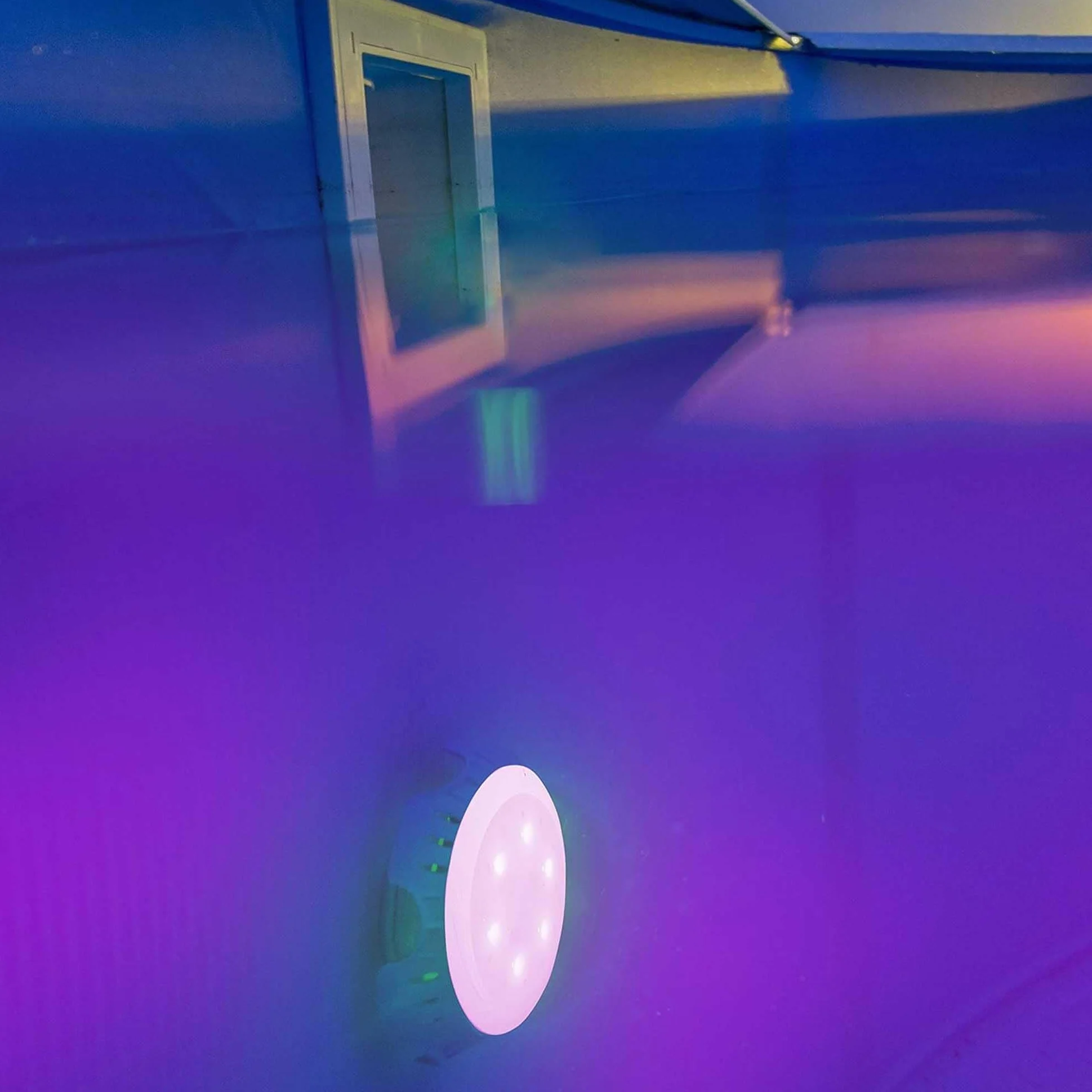 Proyector LED Color para Piscina Elevada de Acero Iluminación