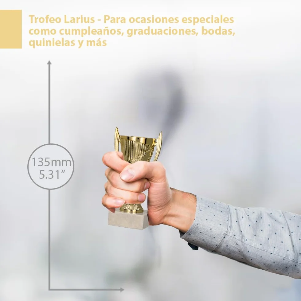 Larius Trofeo de fútbol Ganador