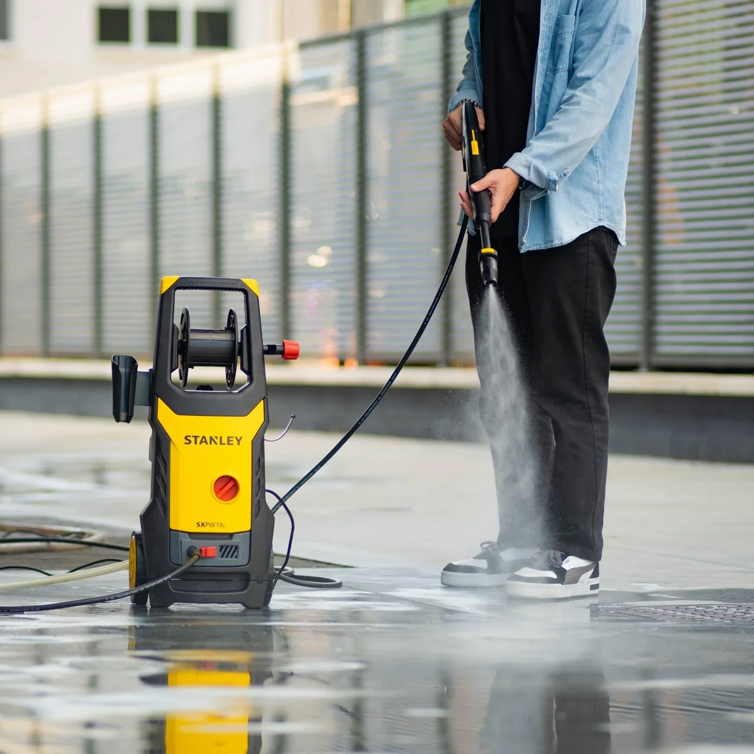 Stanley Hidrolimpiadora SXPW24B 170 bar 500 l/h 2400 W Alta Presión Agua Fría