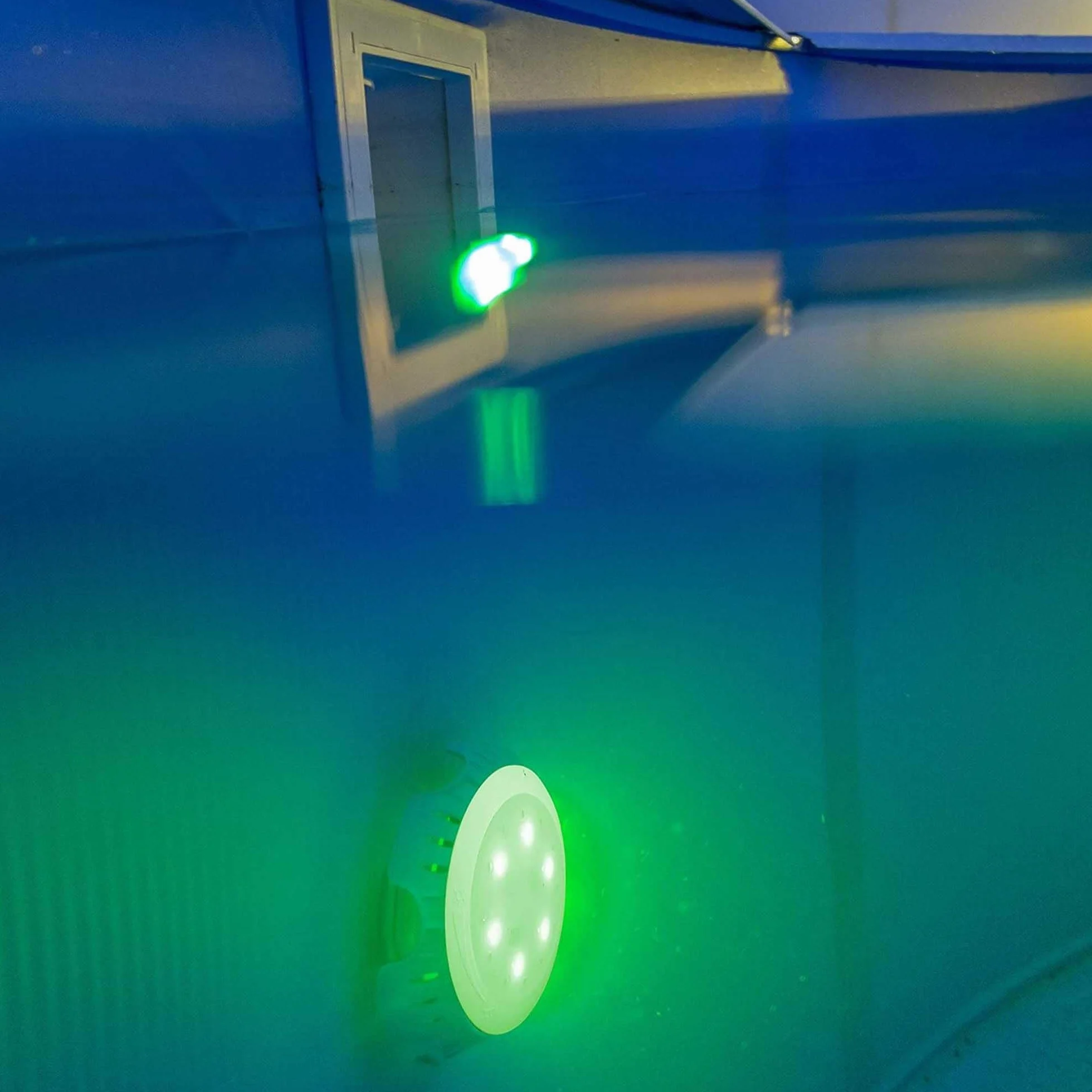 Proyector LED Color para Piscina Elevada de Acero Iluminación