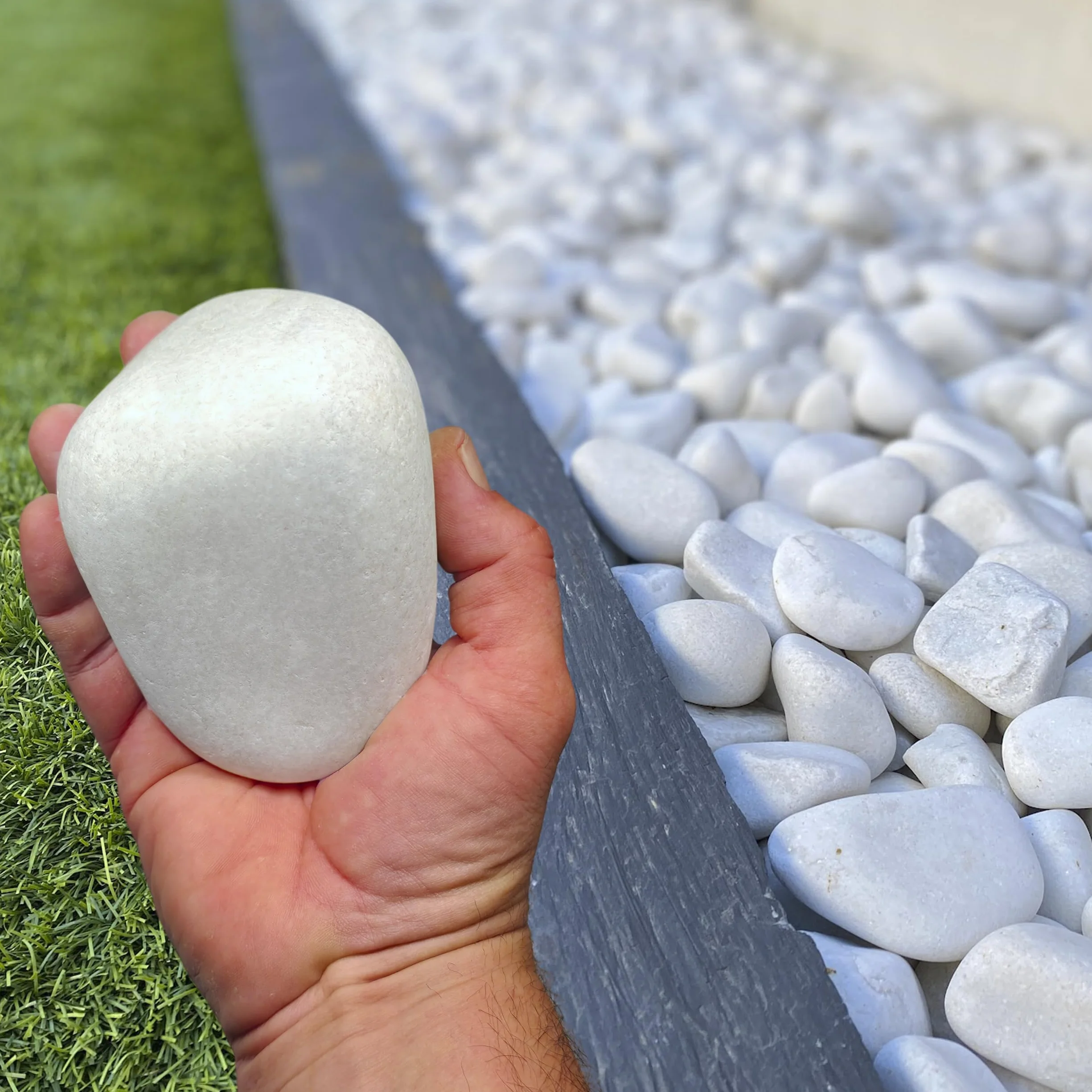 Saco Piedra Decorativa Blanca Canto Rodado 40-60 mm 20 kg para Jardines y Paisajismo
