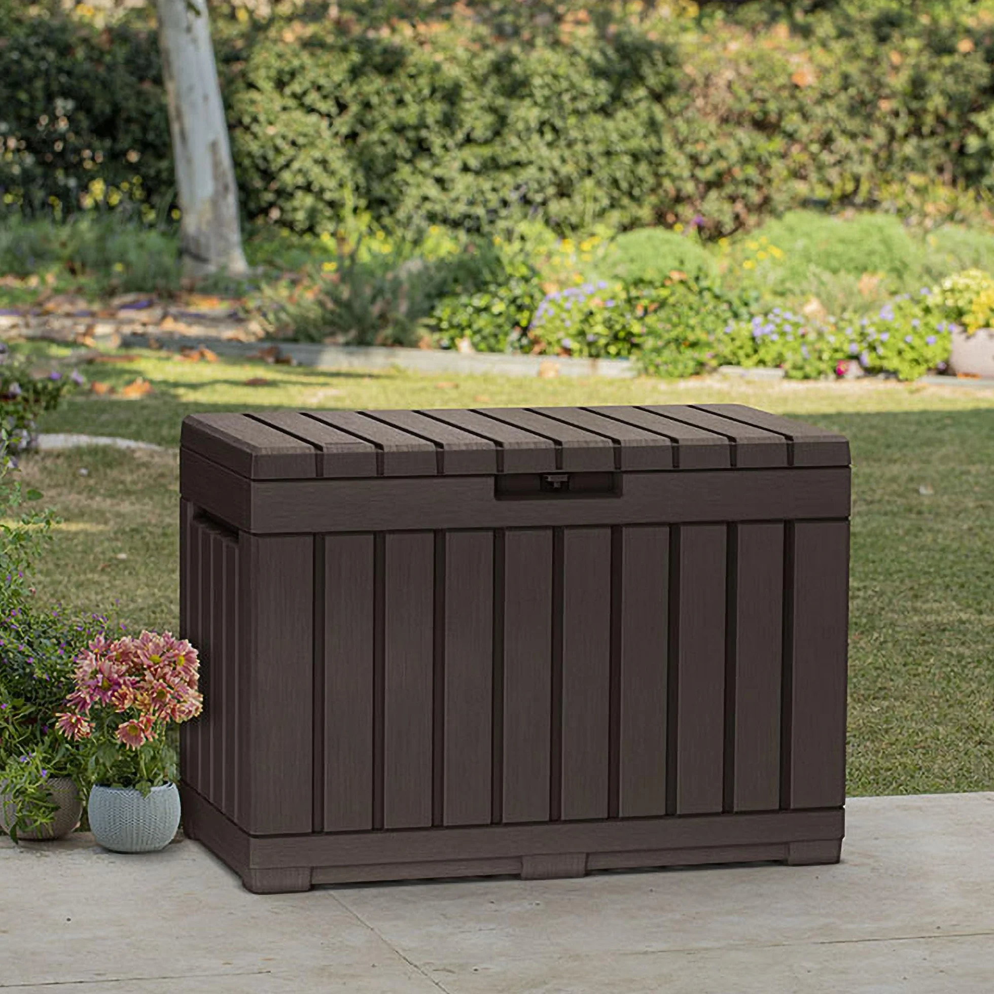 Keter KENTWOOD Baúl de jardín 190 l marrón resistente intemperie efecto madera asiento UV cerradura