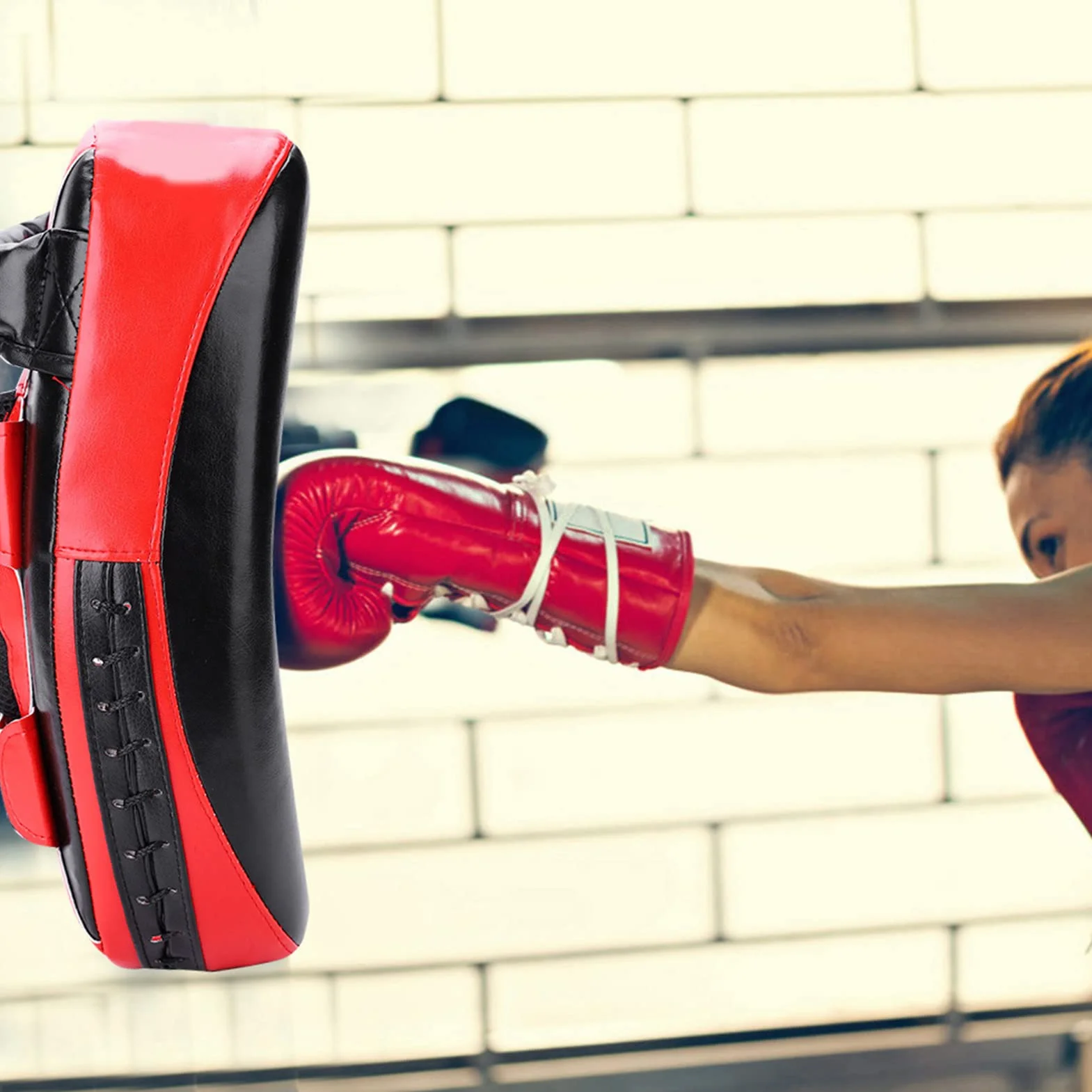 HERCHR Almohadillas de Boxeo, Almohadilla de Muay Thai para Entrenar Kickboxing Curvado Kicking Strike Shield