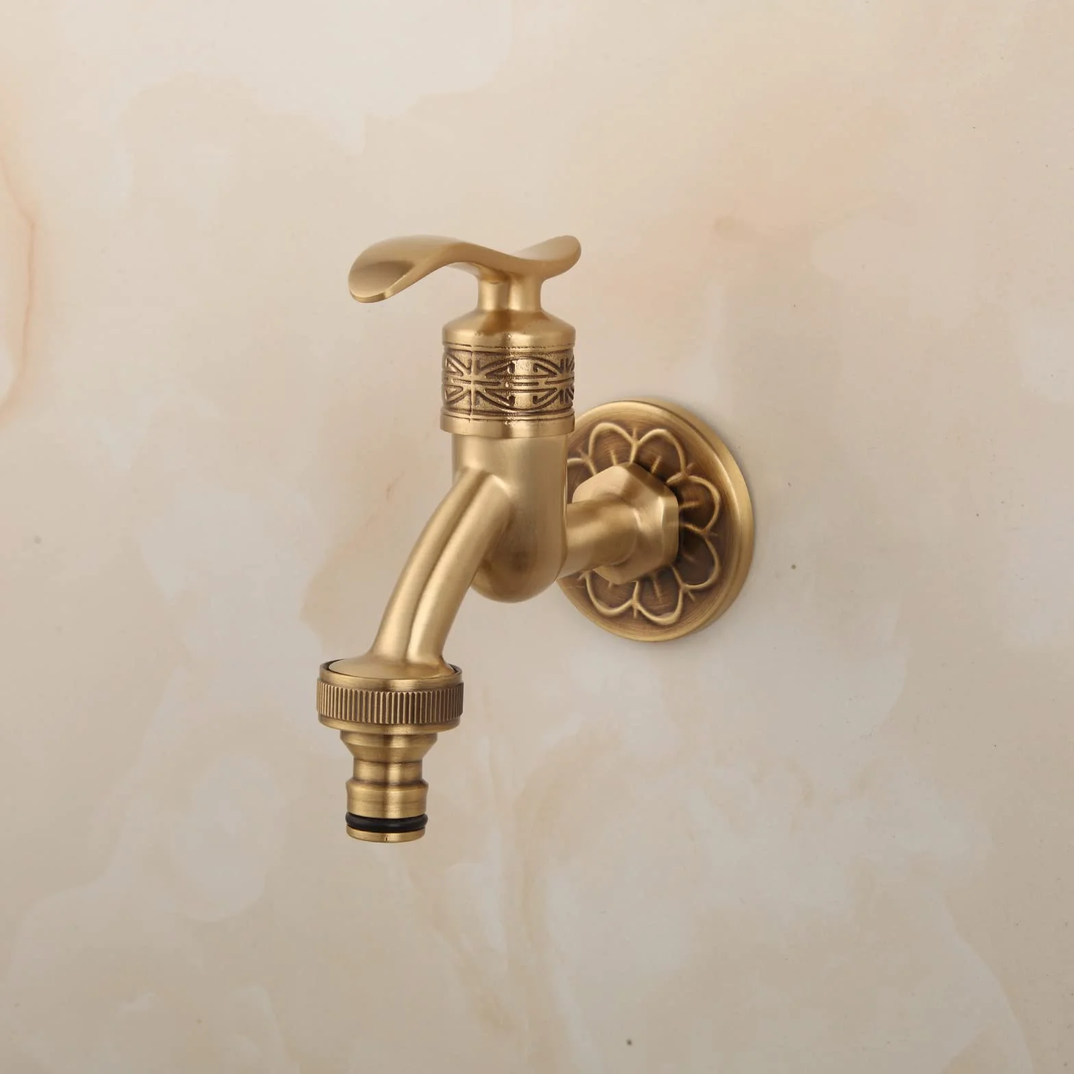 Grifo de pared retro de latón para lavadora y jardín