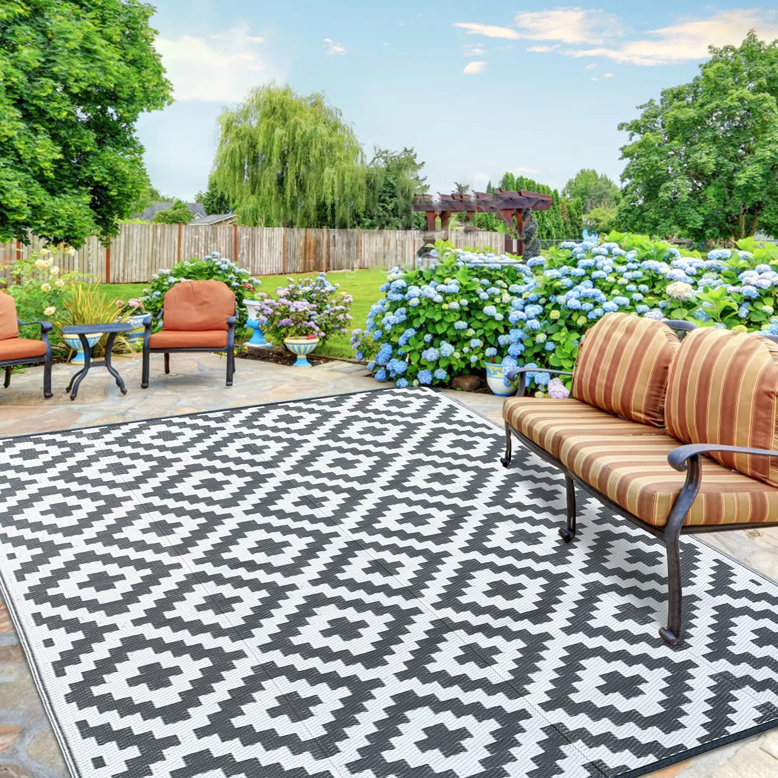 CHOSHOME Alfombra de jardín impermeable 120 x 180 cm resistente UV plástico reciclado exterior interior