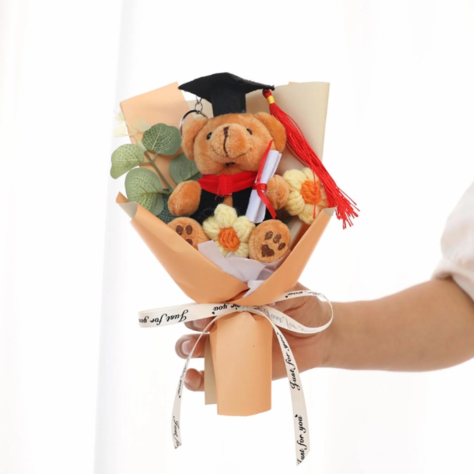 Ramo de Flores de Oso de Graduación, Flores de Ganchillo Hecho a Mano con Oso de Peluche