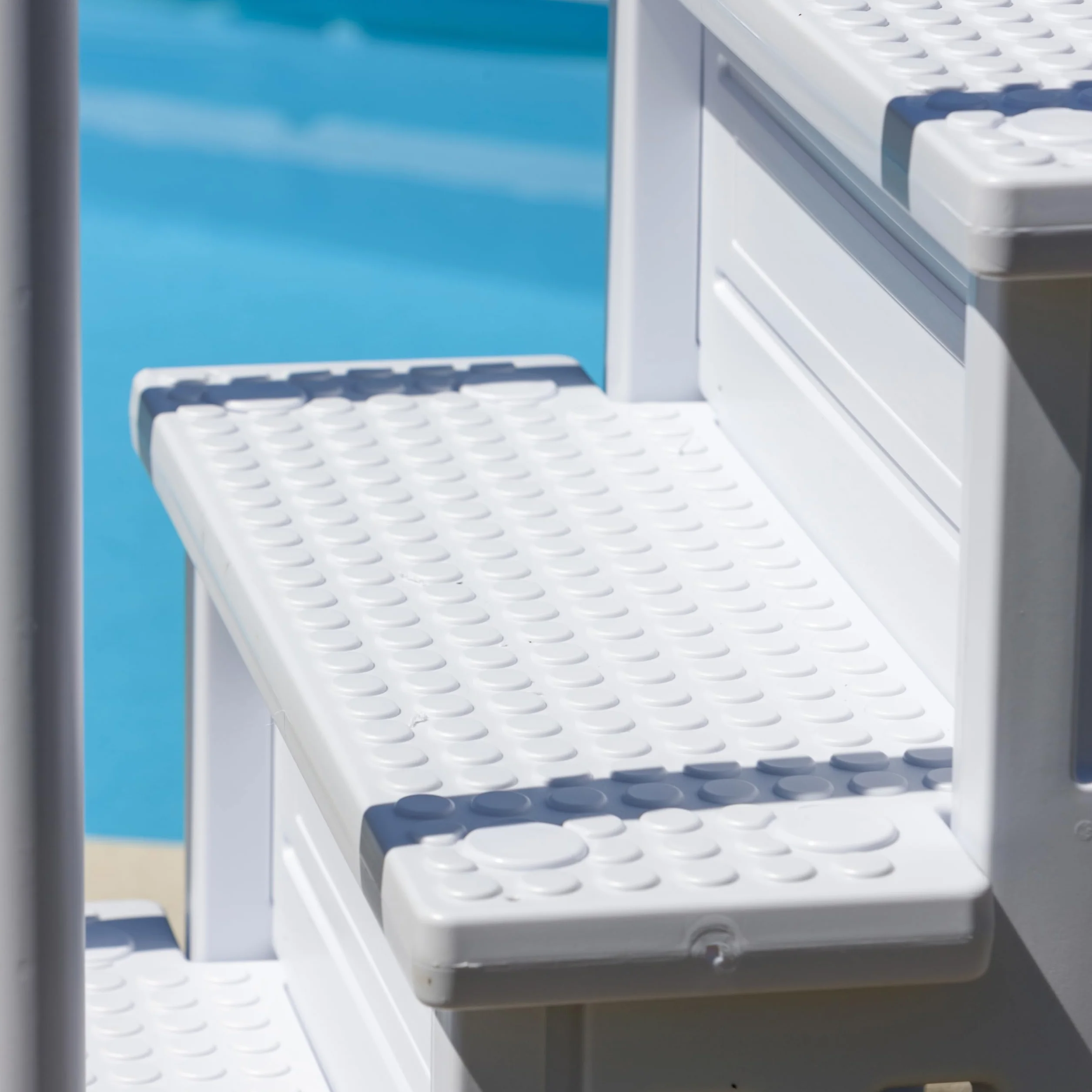 Escalera Antideslizante para Piscina Enterrada 4 Peldaños Blanca 80x92x206 cm
