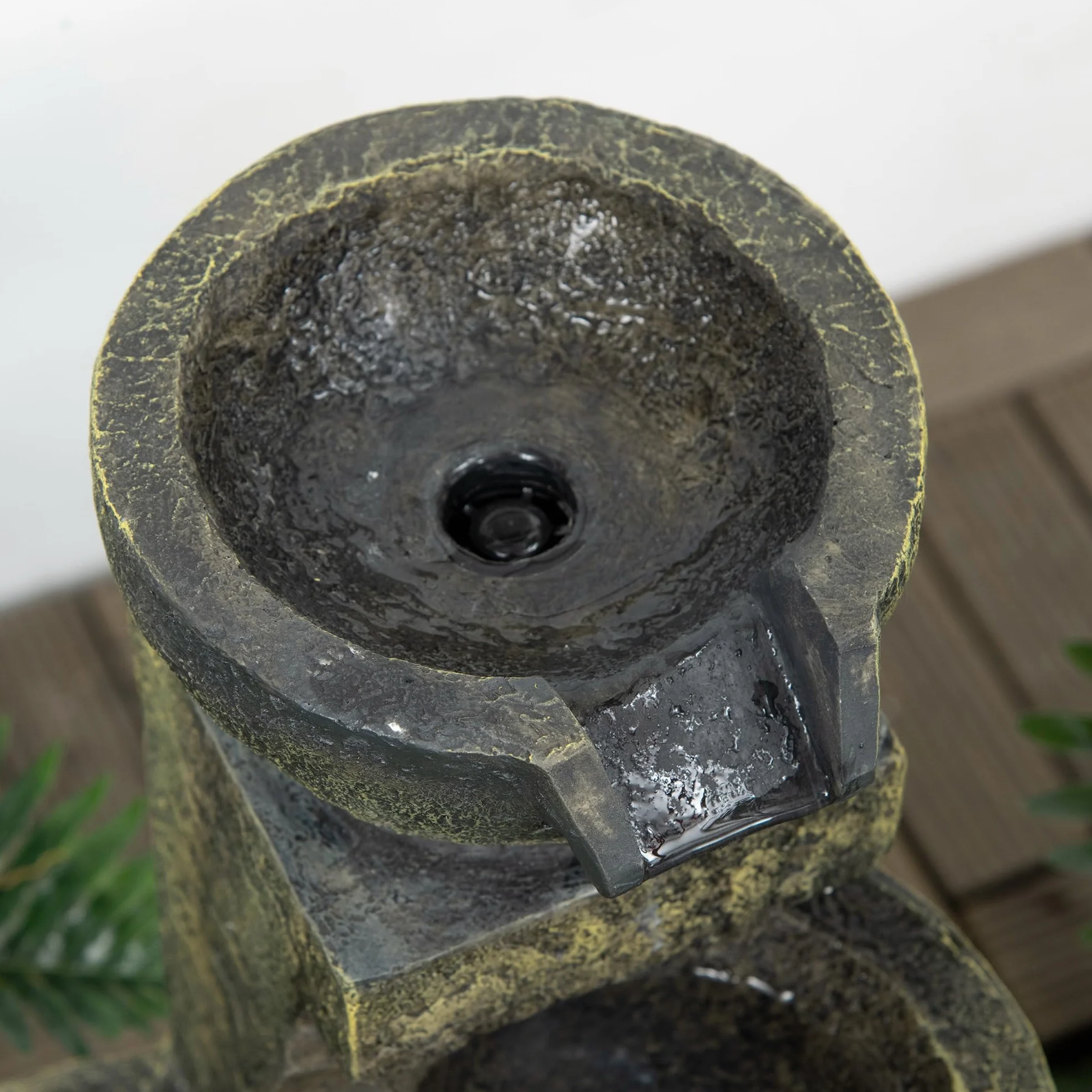 Outsunny Fuente de Jardín 5W Fuente de Agua en Cascada de 4 Niveles con Bomba de Agua y Salida de Agua Ajustable para Decoración Patio 25x24x60 cm Multicolor