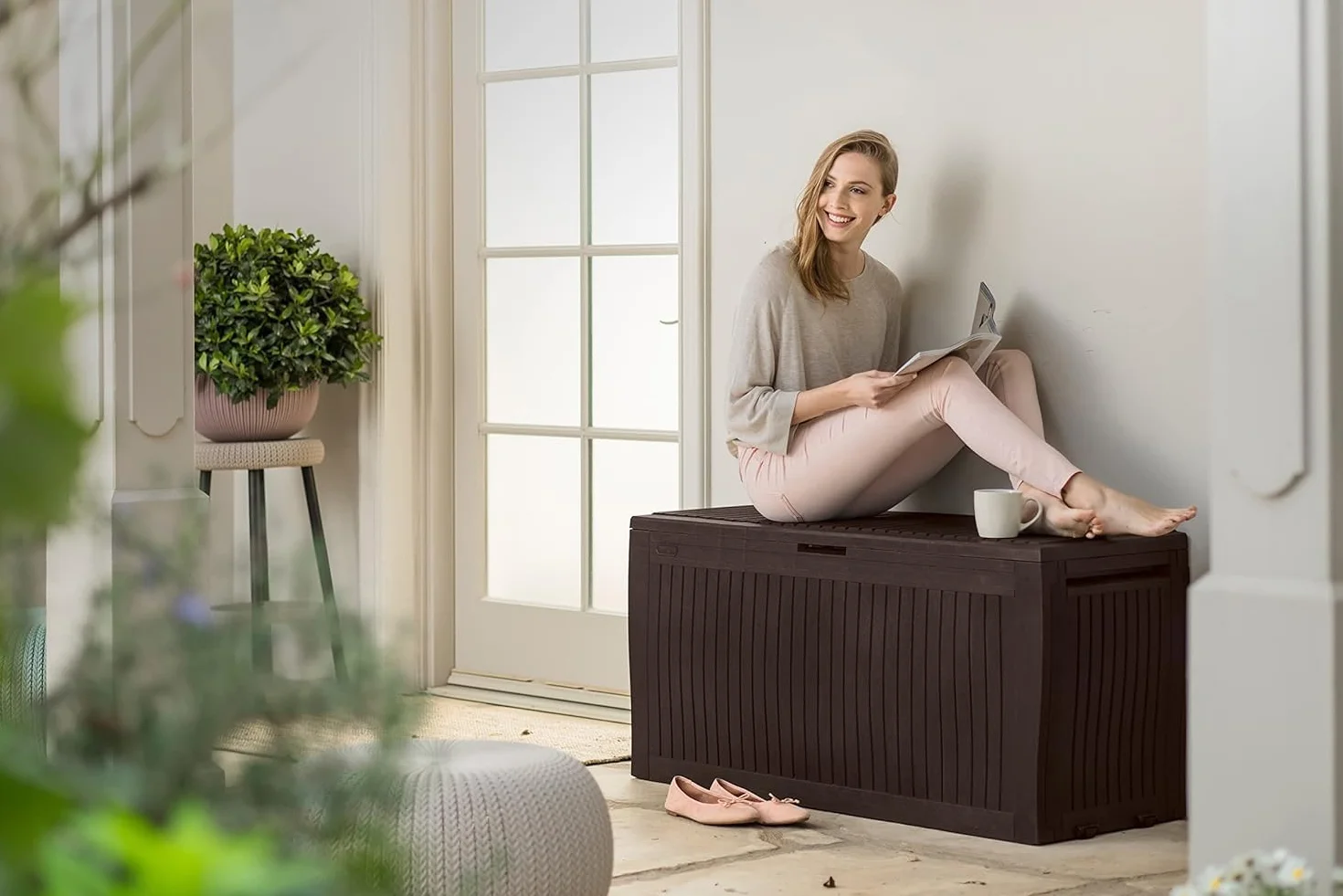 Keter Comfy Arcón exterior Baúl almacenaje 270L Resina Marrón 44.7 x 116.7 x 57 cm