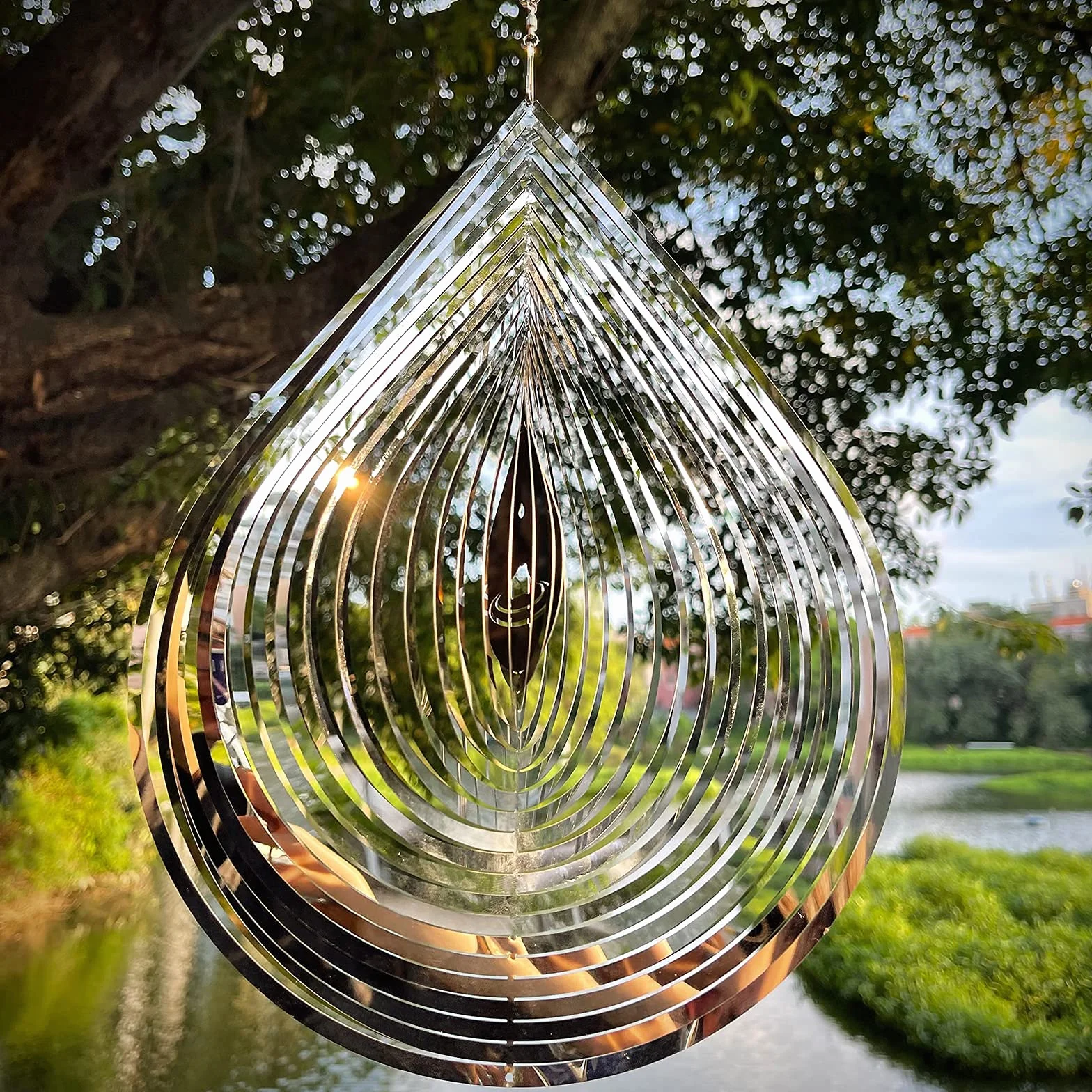 3D Stainless Steel Wind Spinner 12inch Water Droplets Sculptures for Indoor Outdoor Garden Decoration