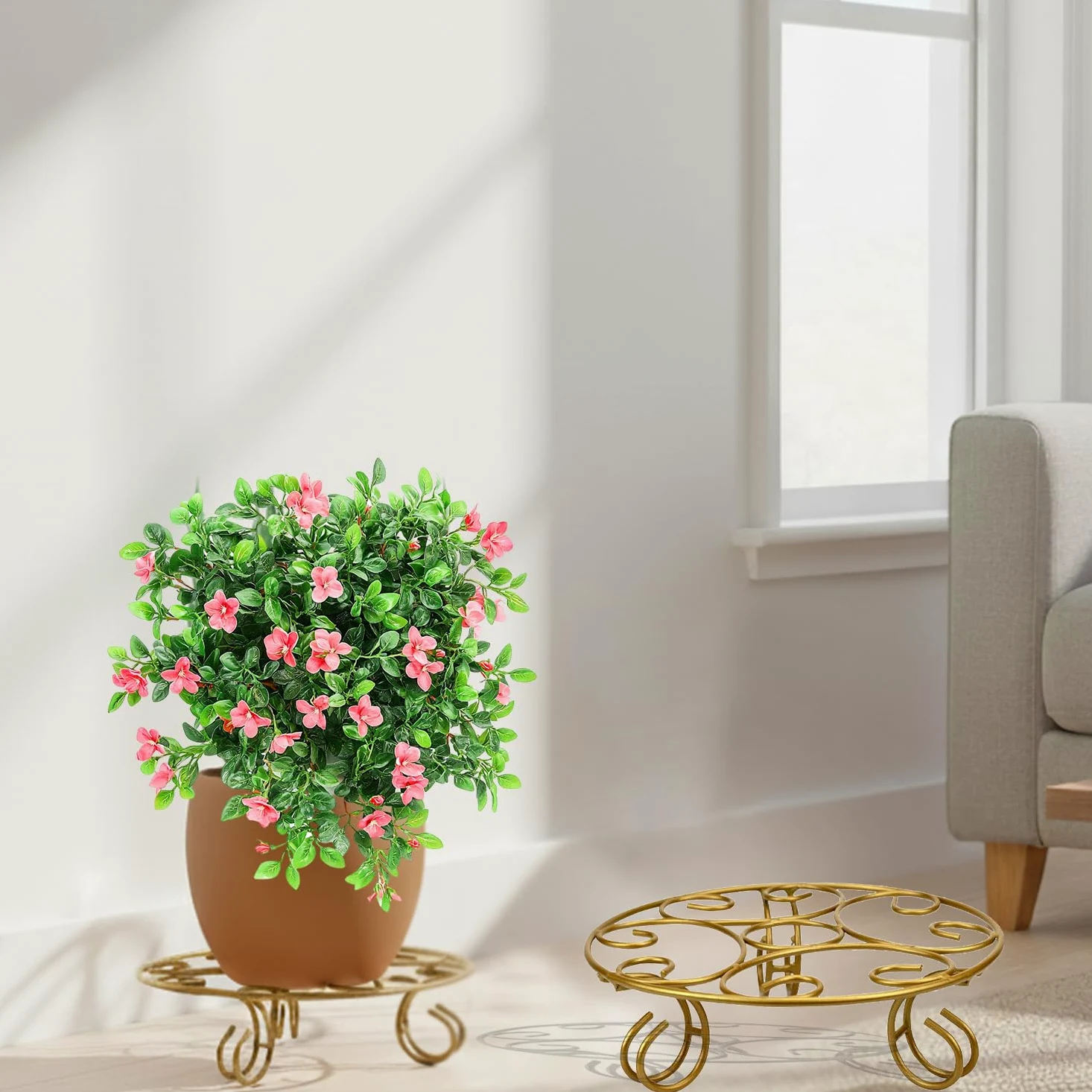 ORILEY Soporte redondo de metal para macetas, resistente, elegante y funcional, soporte para plantas montado en el suelo, libre de óxido para uso en interiores y exteriores (paquete de 2, dorado)