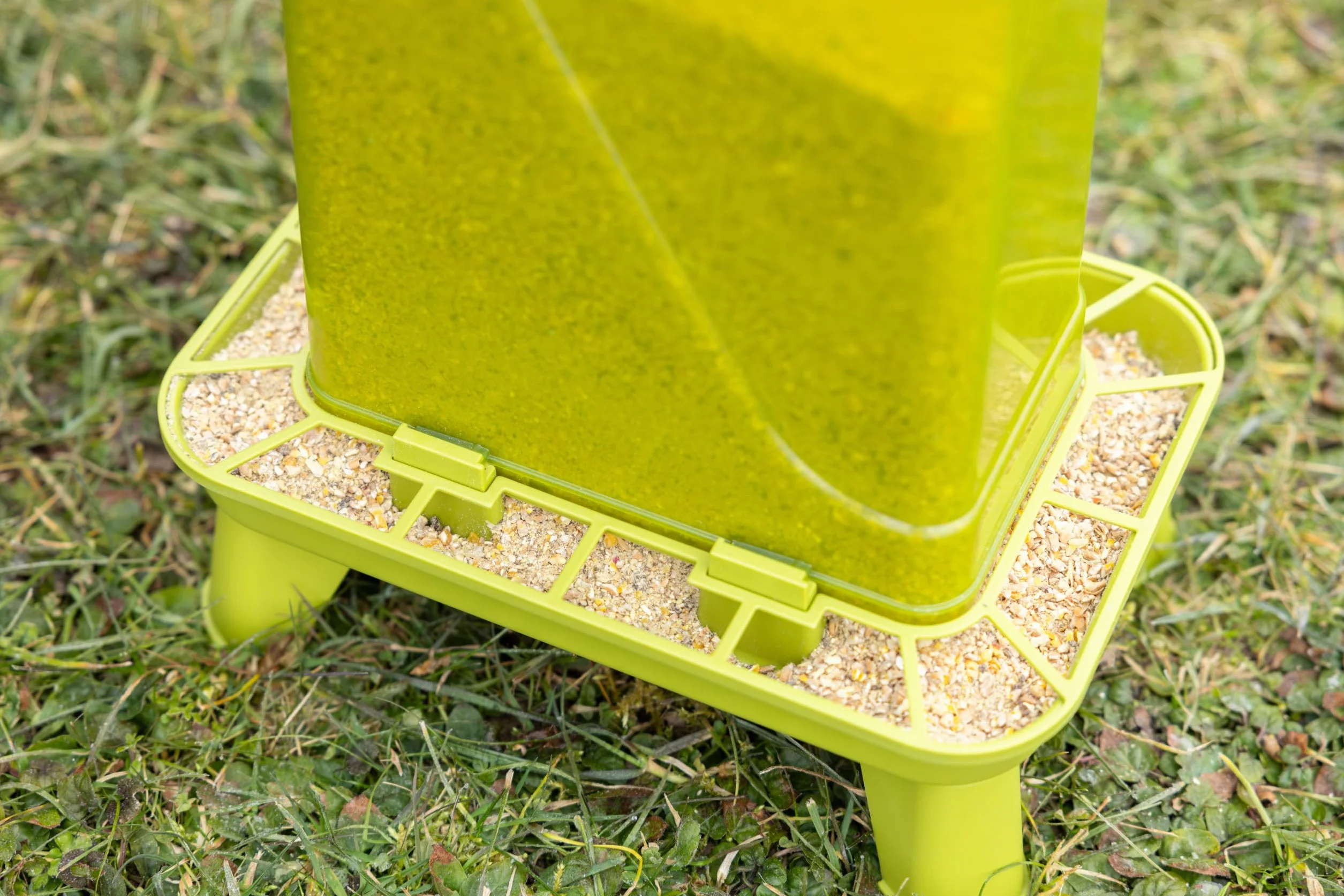 Kerbl Comedero automático para Aves 5,5 l Plástico 19,5x28,5x39,5 cm