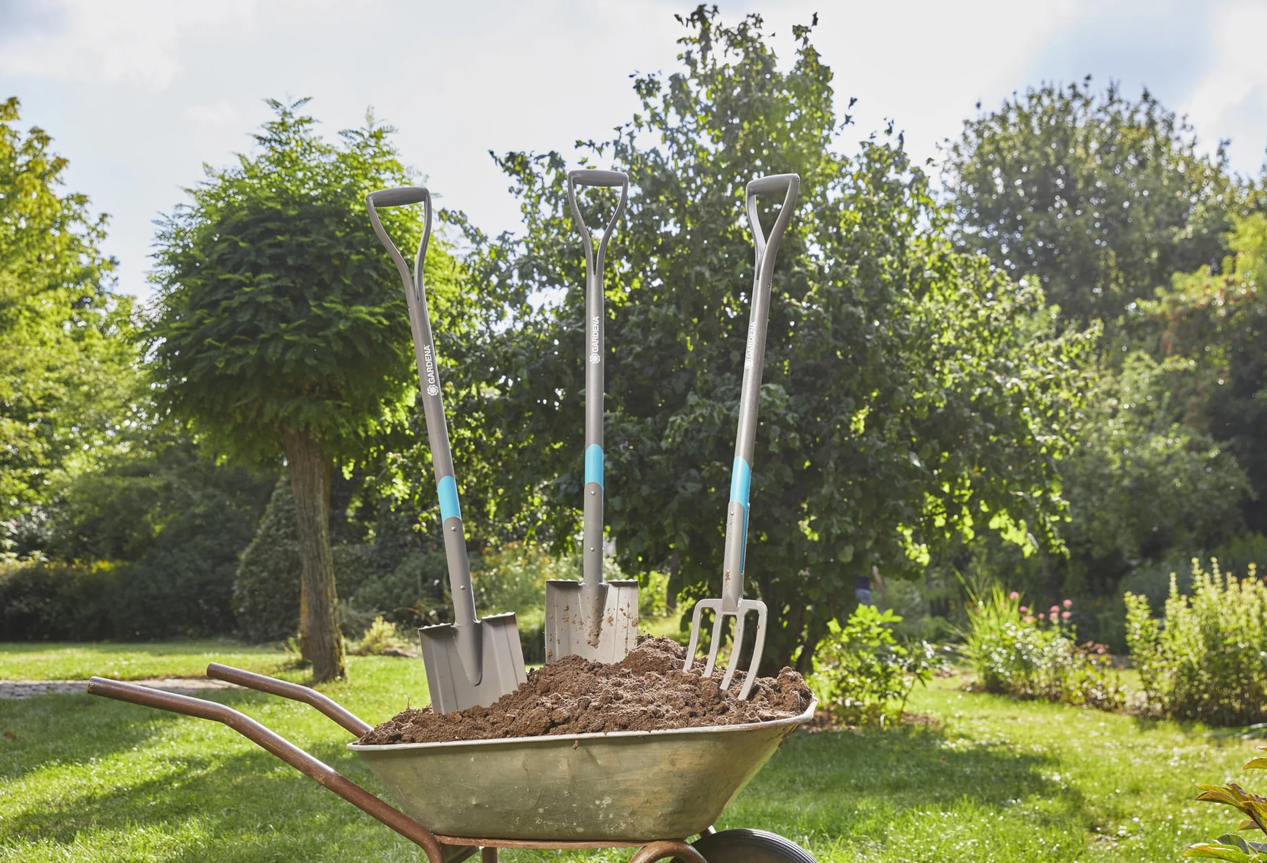 Gardena Pala de Punta de Acero para Jardín, con Pisador y Mango Ergonómico, Negro/Antracita/Turquesa