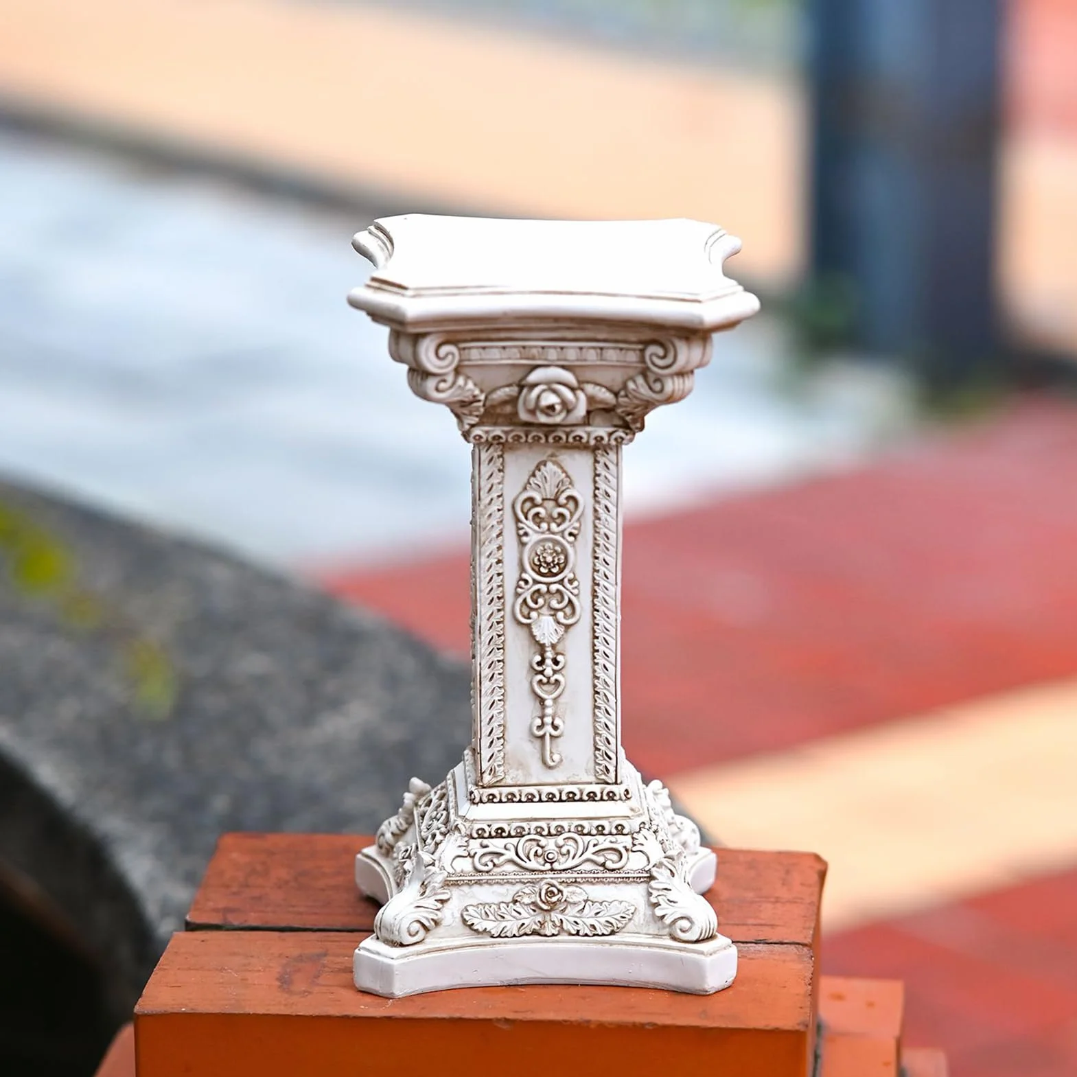 Columna Griega Decoración Pedestal con Tallado Floral para Jardín