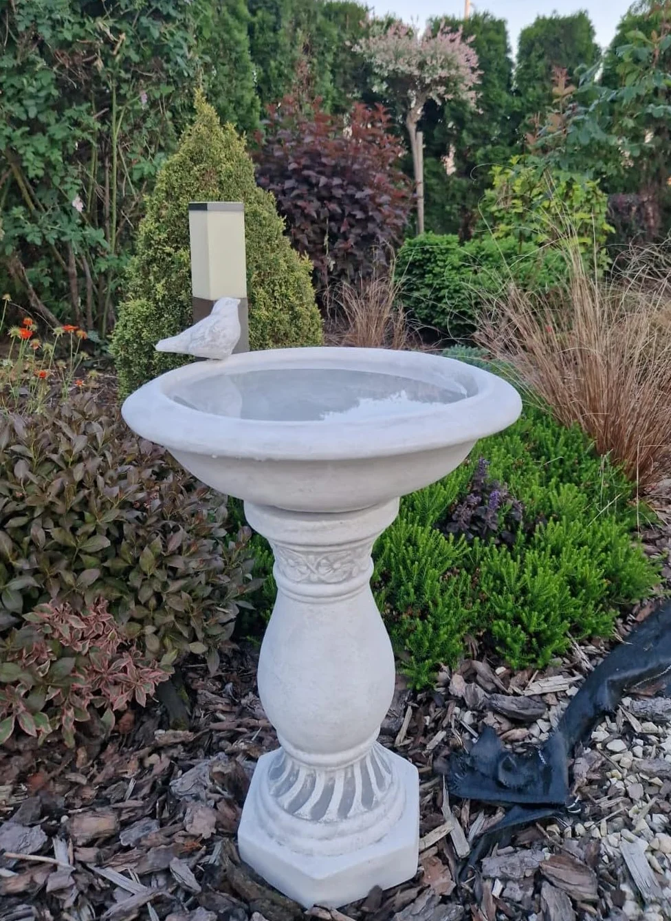 Antiguo baño de pájaros Adorno de Piedra Columna Decorativa Green Lane Garden