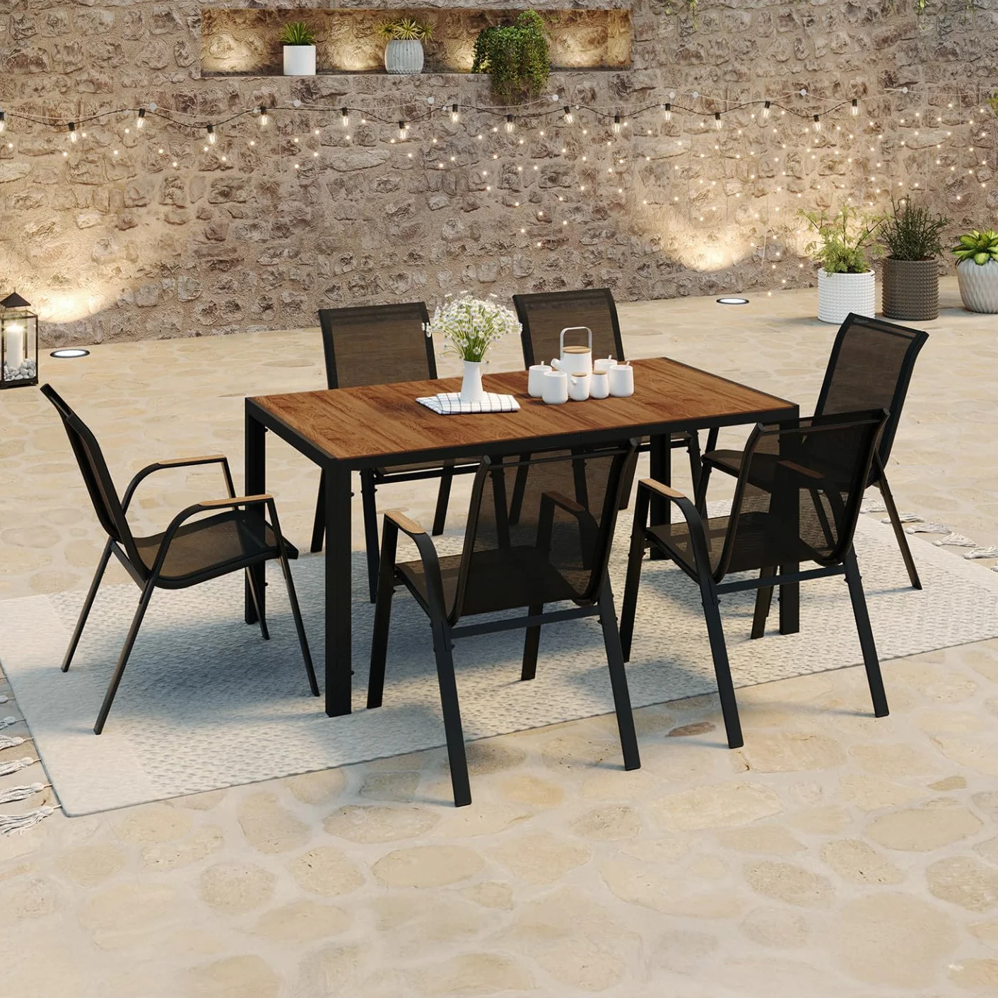 IDMarket - Salón de jardín NOUMEA Mesa de cristal templado efecto madera y 6 sillas apilables negro y madera