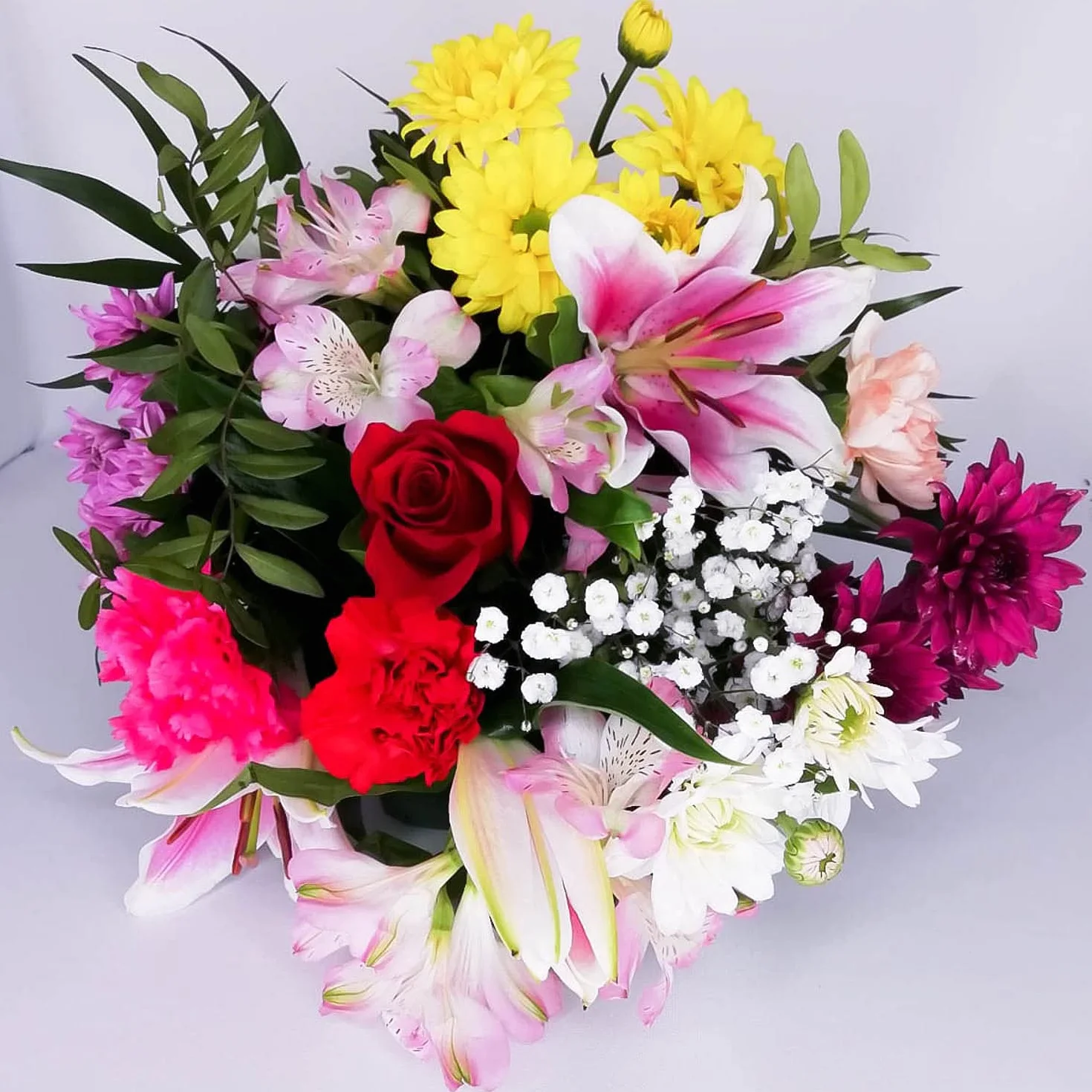 Ramo de flores naturales a domicilio - Flores frescas - Entrega gratis 24 horas - Tarjeta dedicatoria