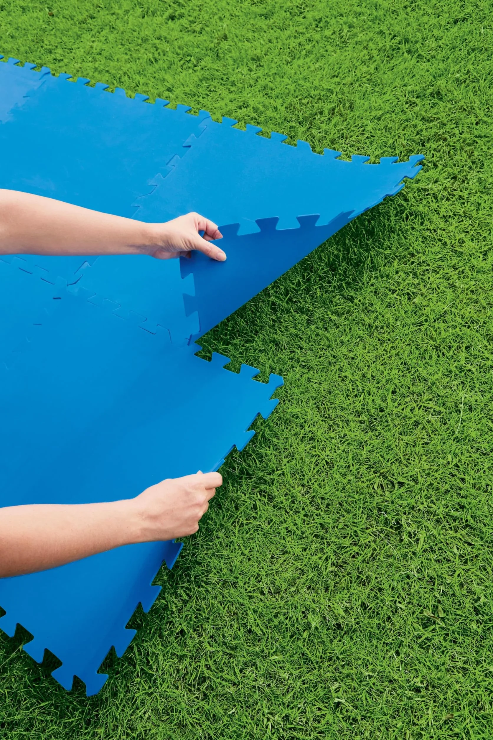 BESTWAY Protector de Suelo para Piscina SPA 9 Láminas 50x50 cm Azul