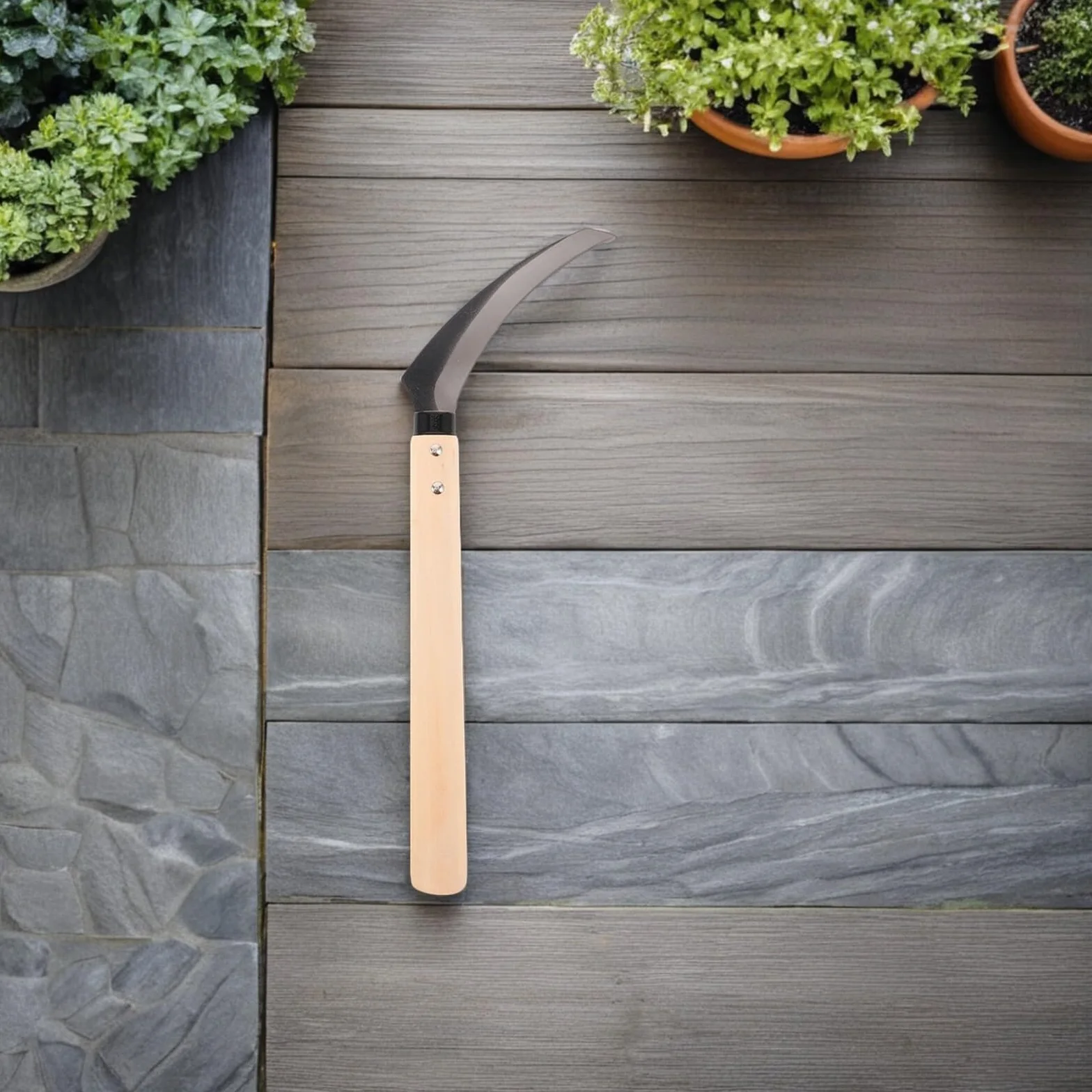 TOYANDONA Hoz Dentada de Acero con Mango de Madera para Corte de Césped y Maleza Herramienta Multifuncional para Jardinería Pesca y Deshierbe Tamaño Mediano Corte Preciso y Resistente