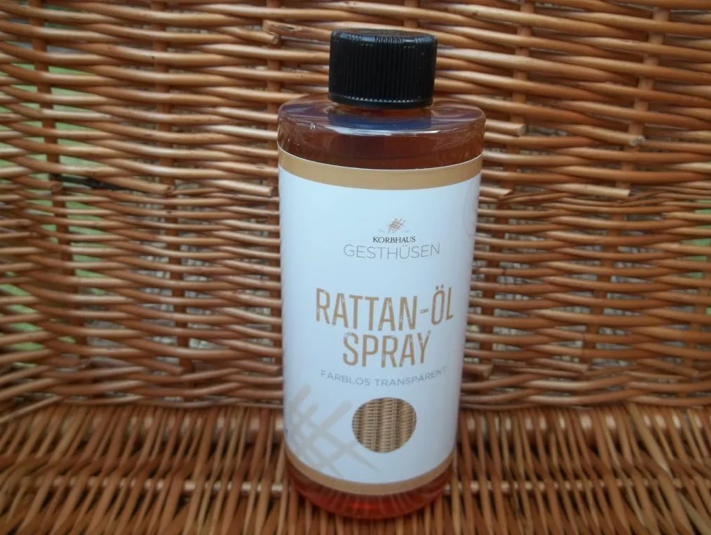 Aceite de ratán para cuidado y conservación
