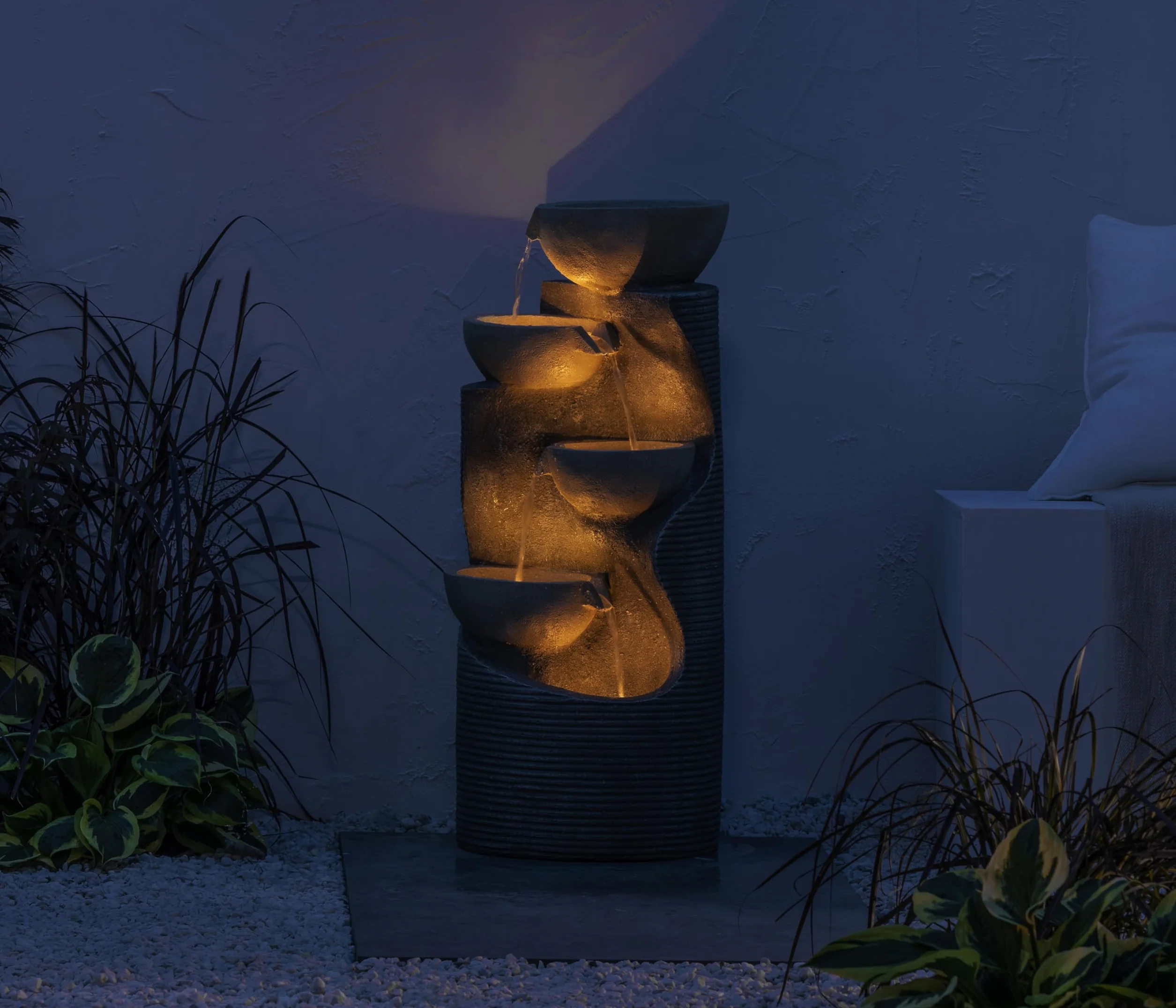 Dehner Fuente de jardín Salo con iluminación LED, Aprox. 81 x 34 x 33 cm, poliresina, Gris