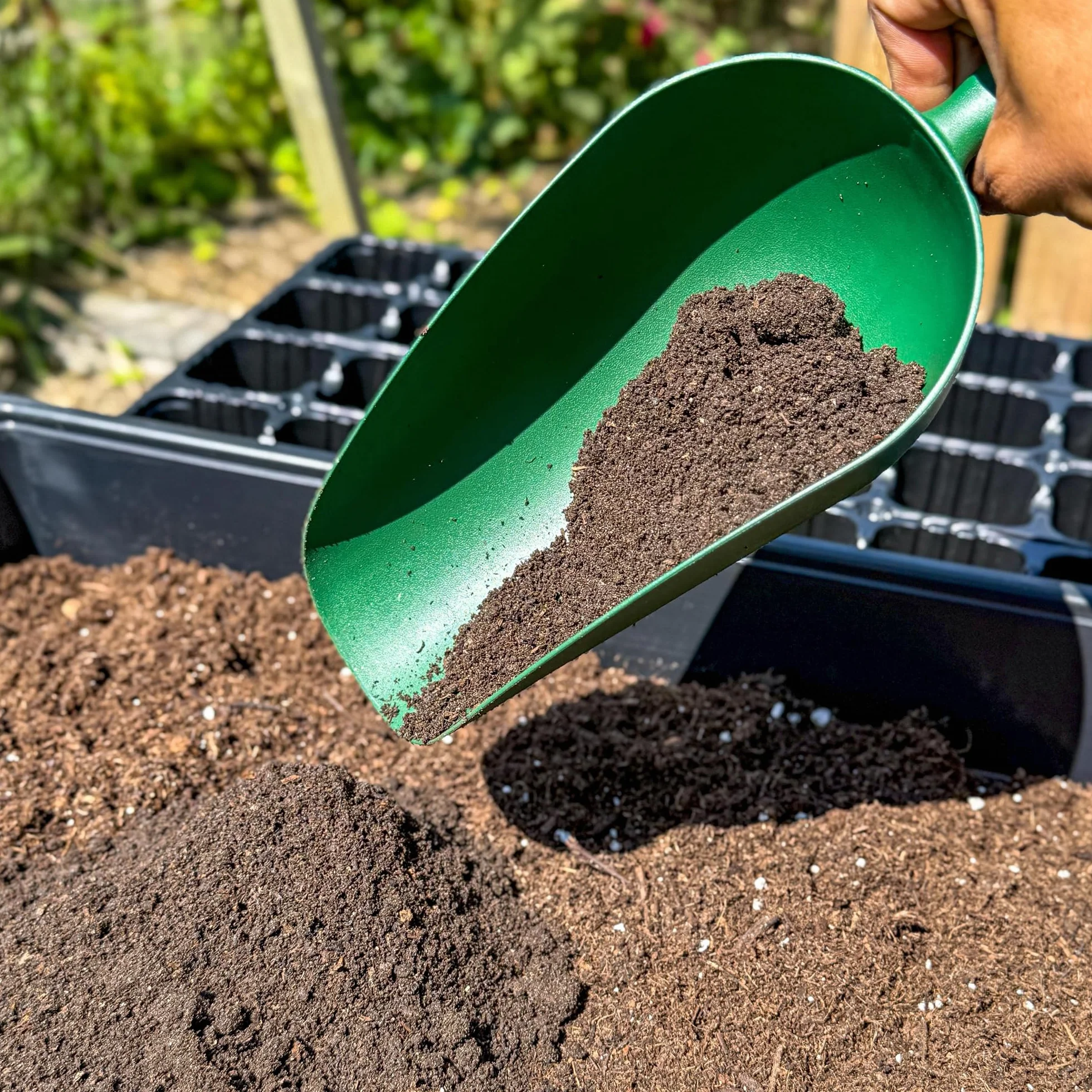 CULTIVERS Humus de Lombriz Ecológico 40 L Abono Orgánico para Plantas y Huerto