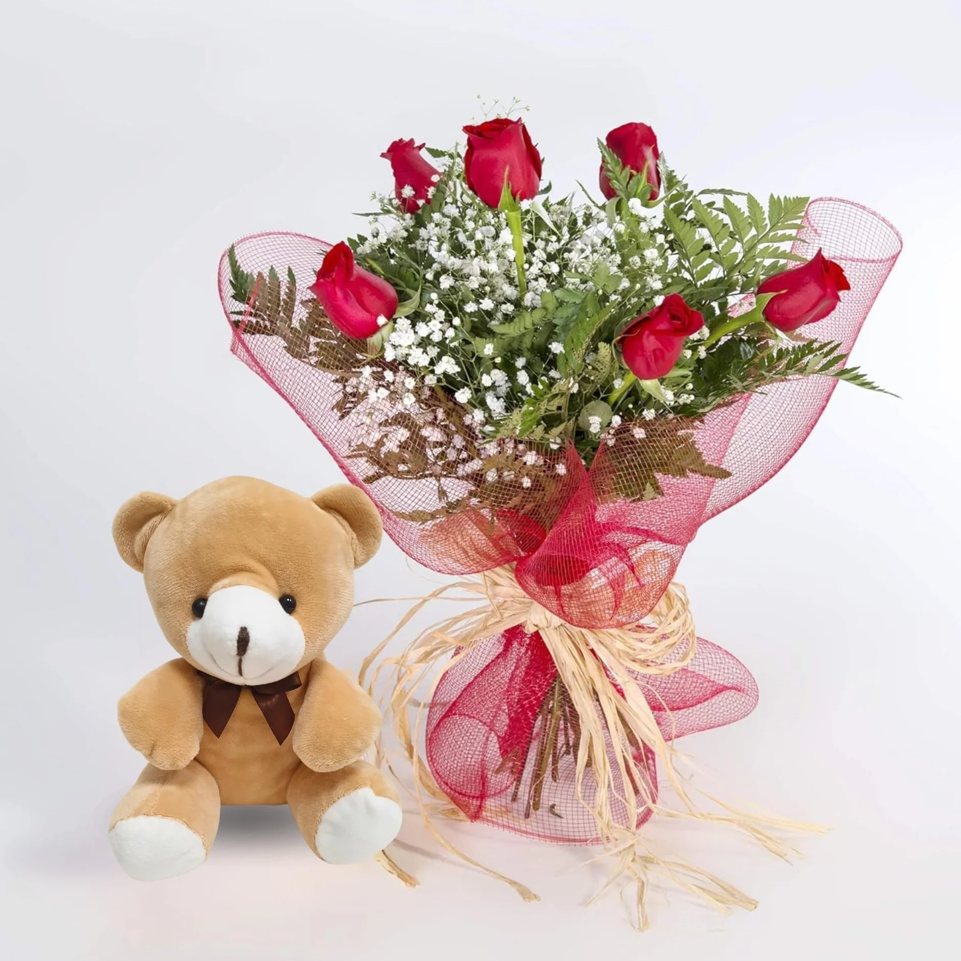Ramo de 6 rosas naturales a domicilio con osito y tarjeta de dedicatoria